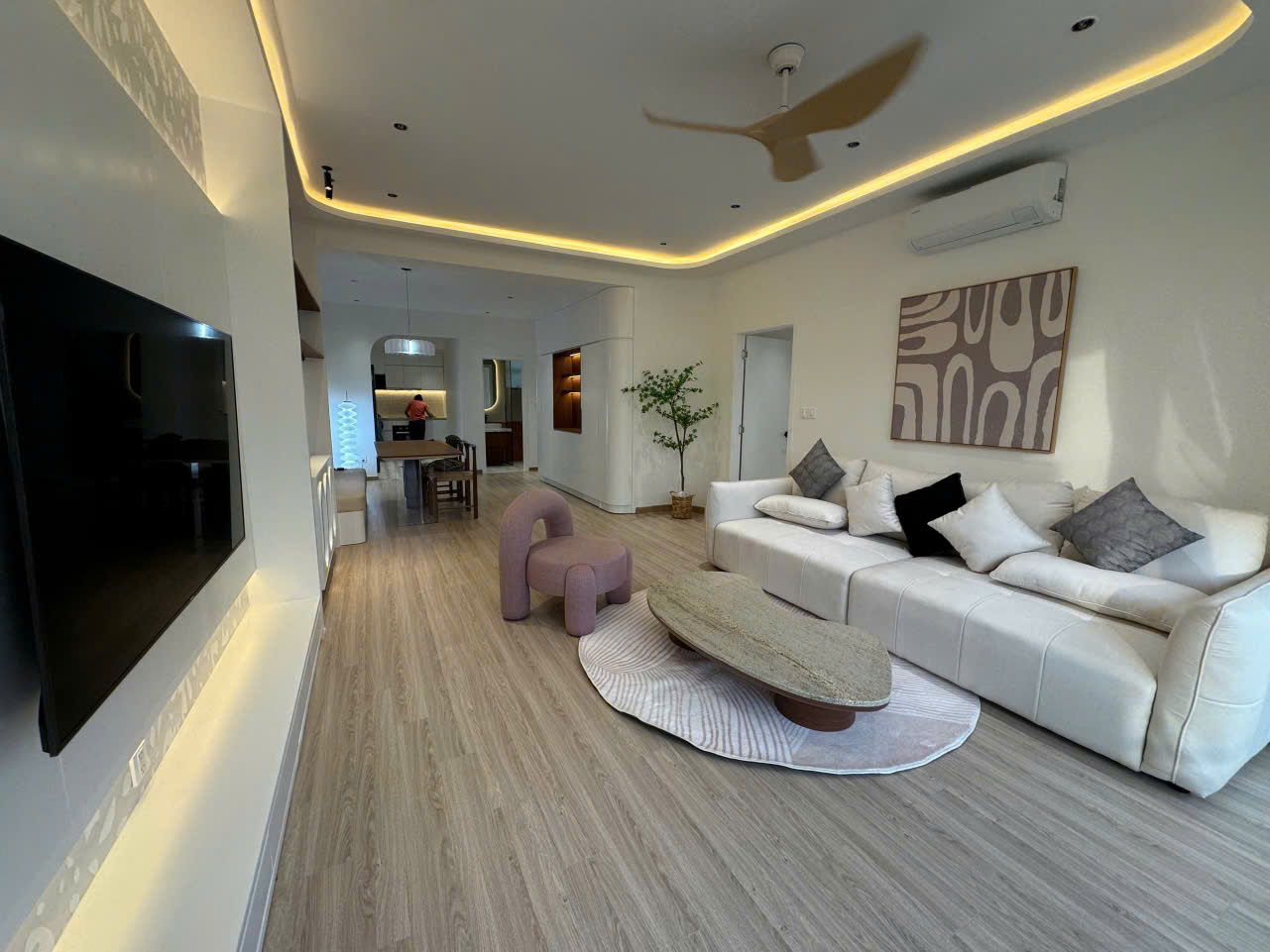 Bán Căn Hộ Cảnh Viên 1 Phú Mỹ Hưng 3PN View Công Viên